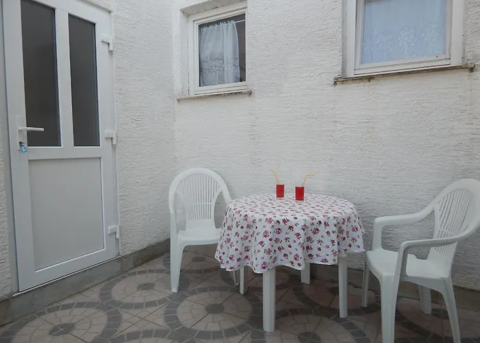 Appartement Lana Brodarica (Sibenik-Knin)